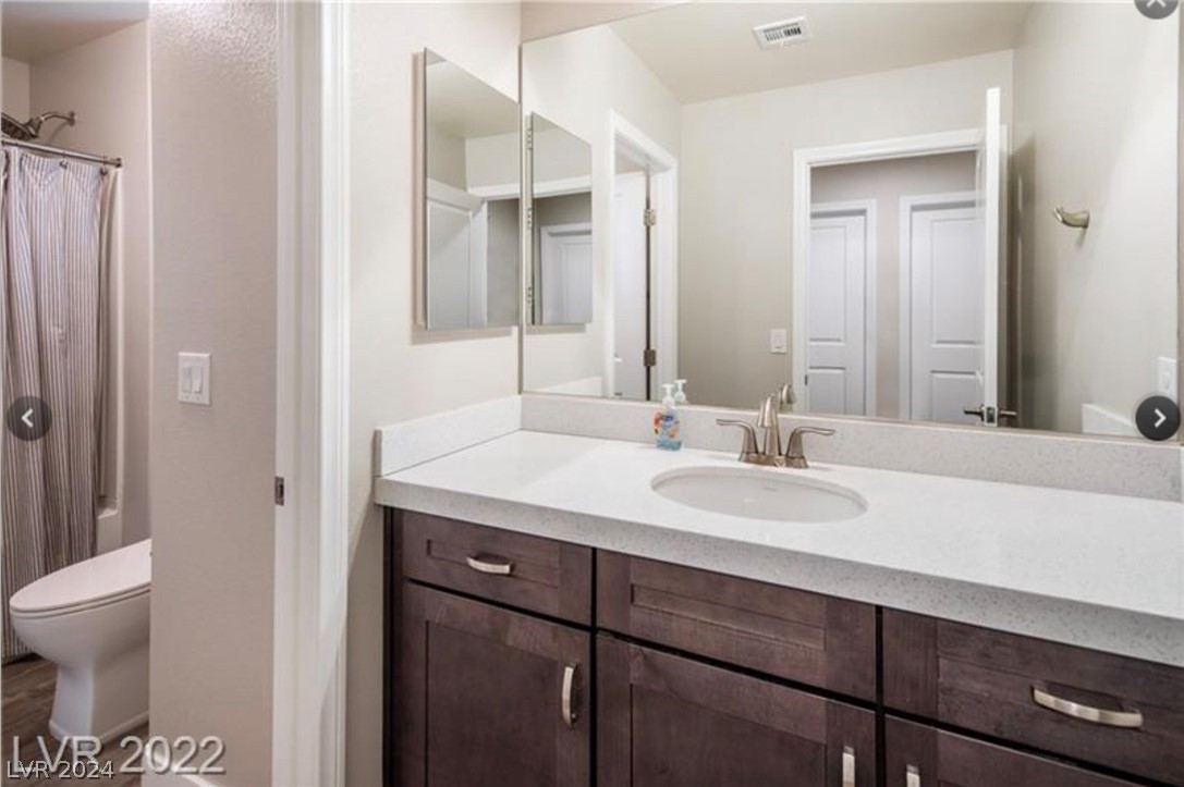 4631 Amazing View Street