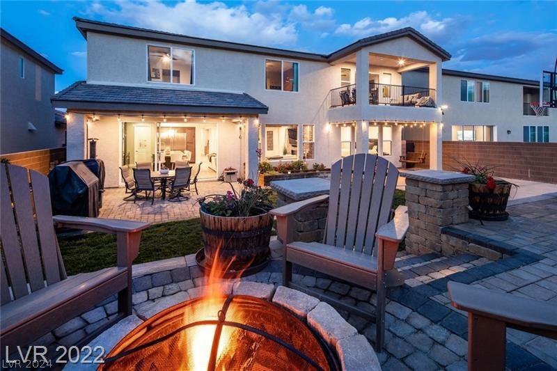 4631 Amazing View Street