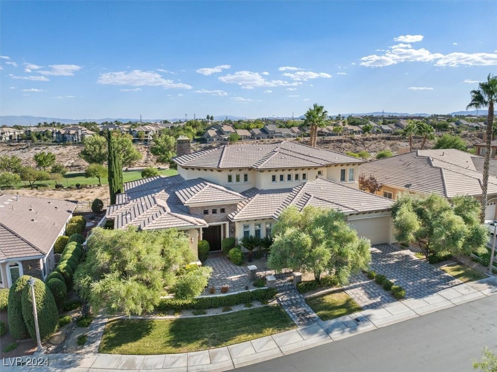 10117 Edgecliff Lane