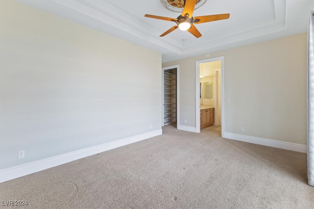 10117 Edgecliff Lane