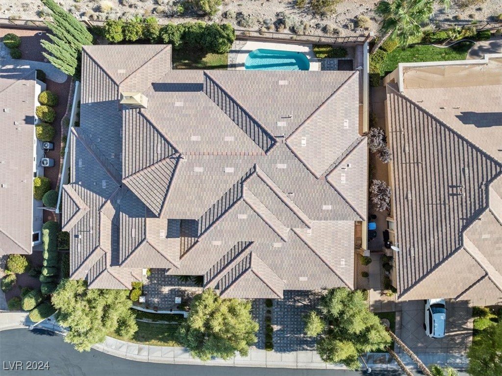 10117 Edgecliff Lane