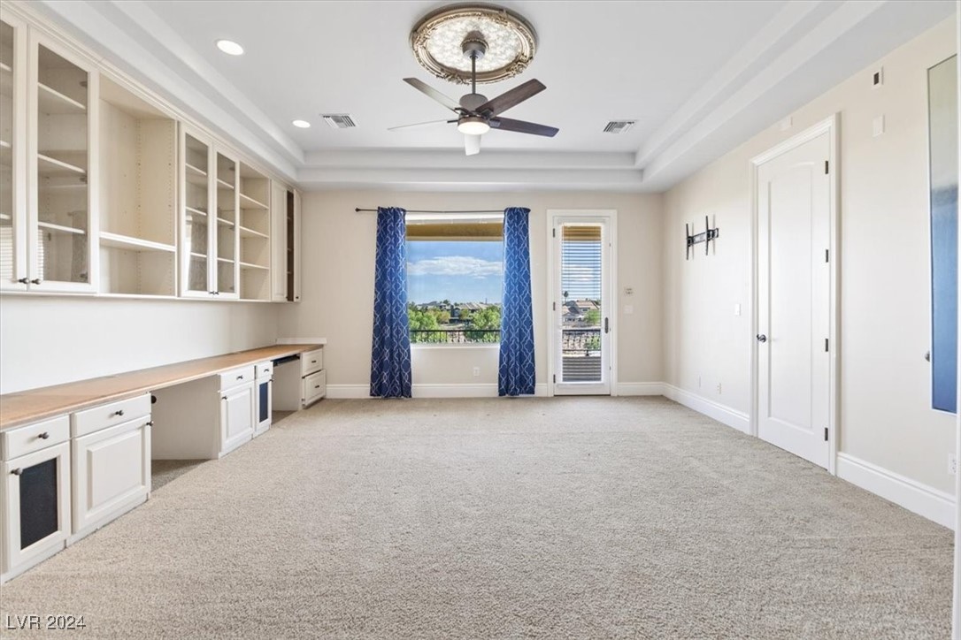 10117 Edgecliff Lane