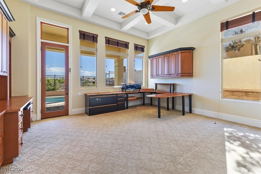 10117 Edgecliff Lane