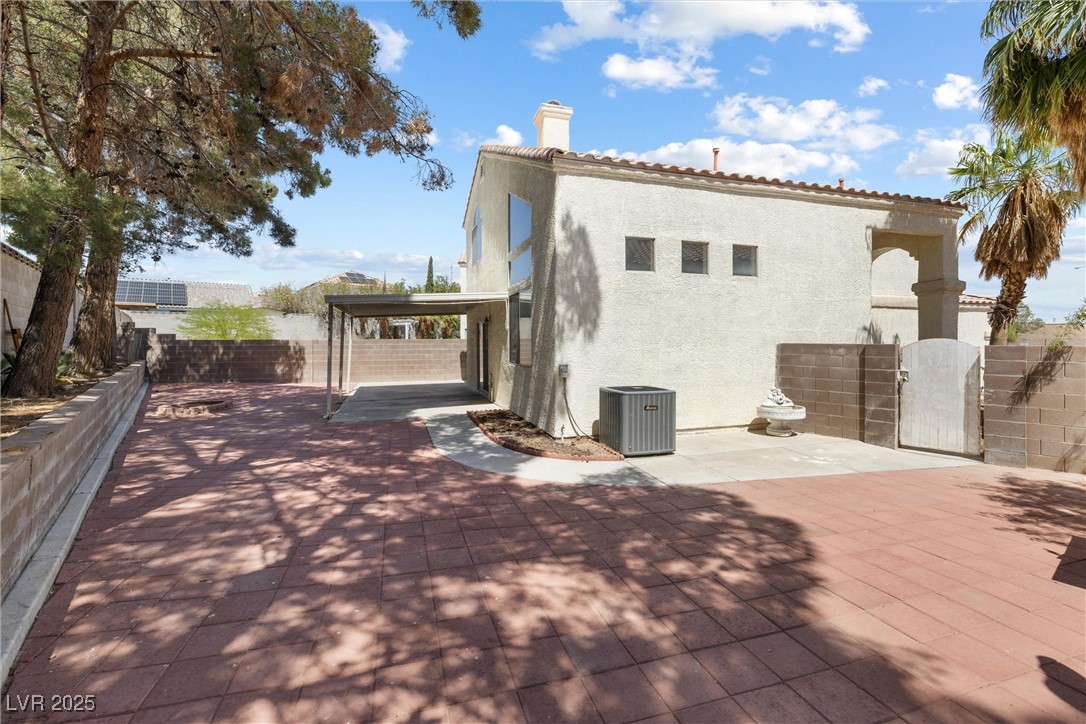 3611 Penedos Drive