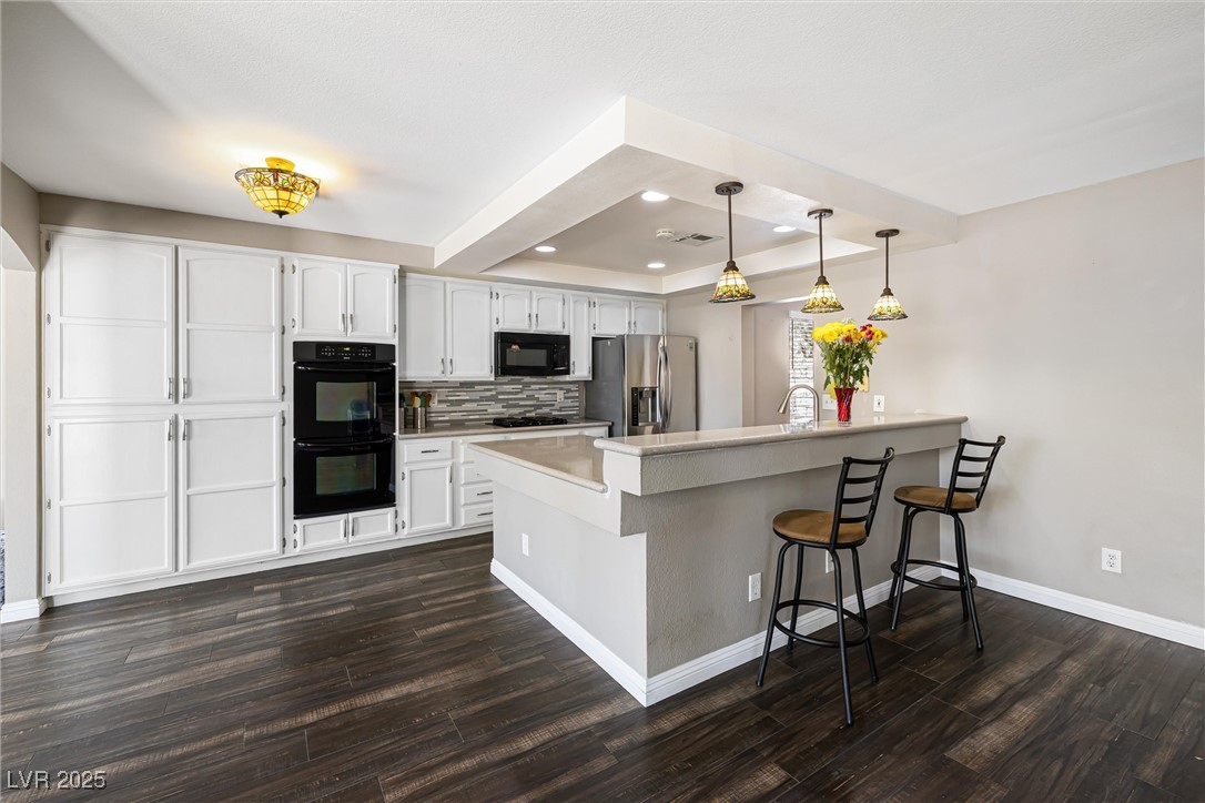 5912 Hollowridge Road