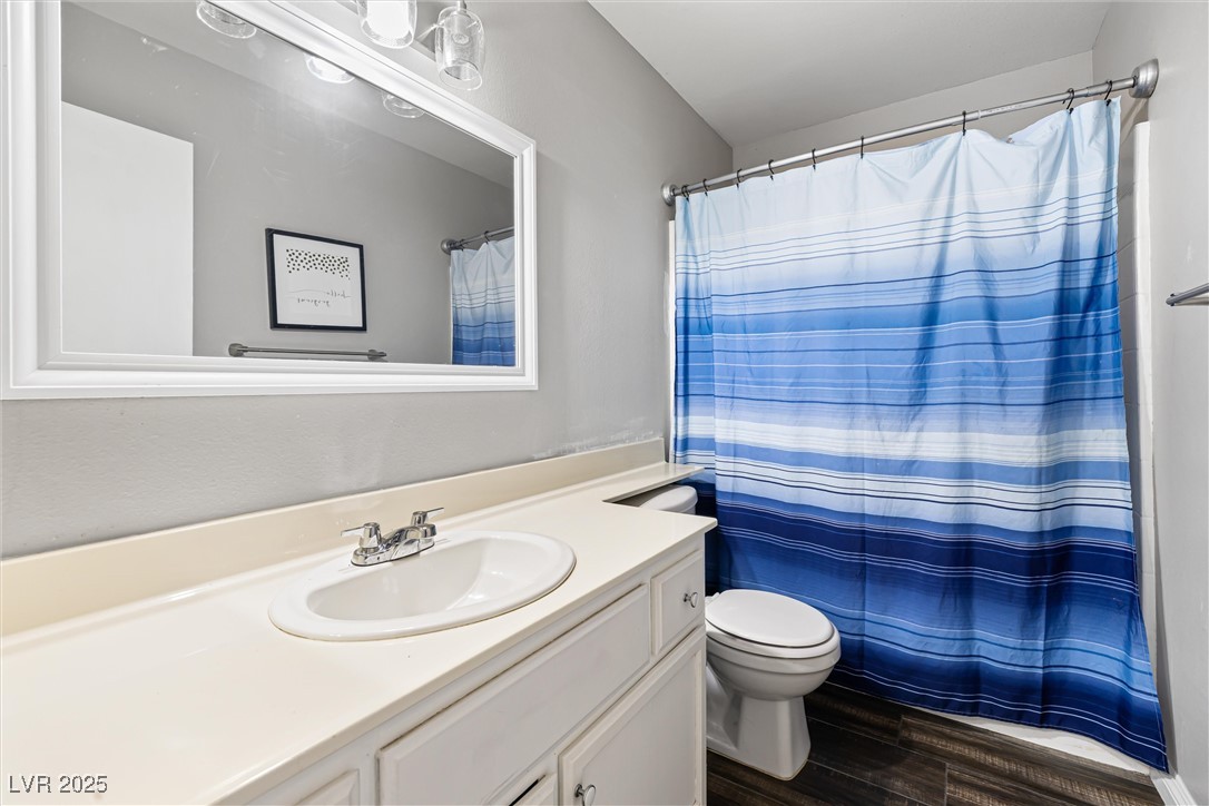 5912 Hollowridge Road