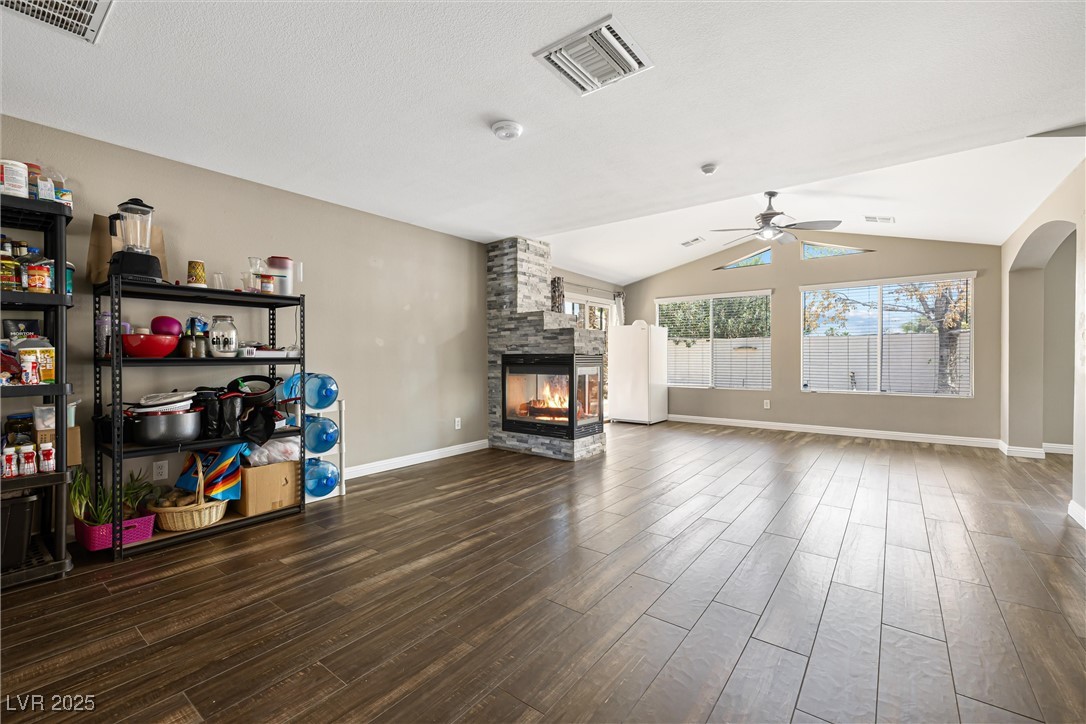 5912 Hollowridge Road