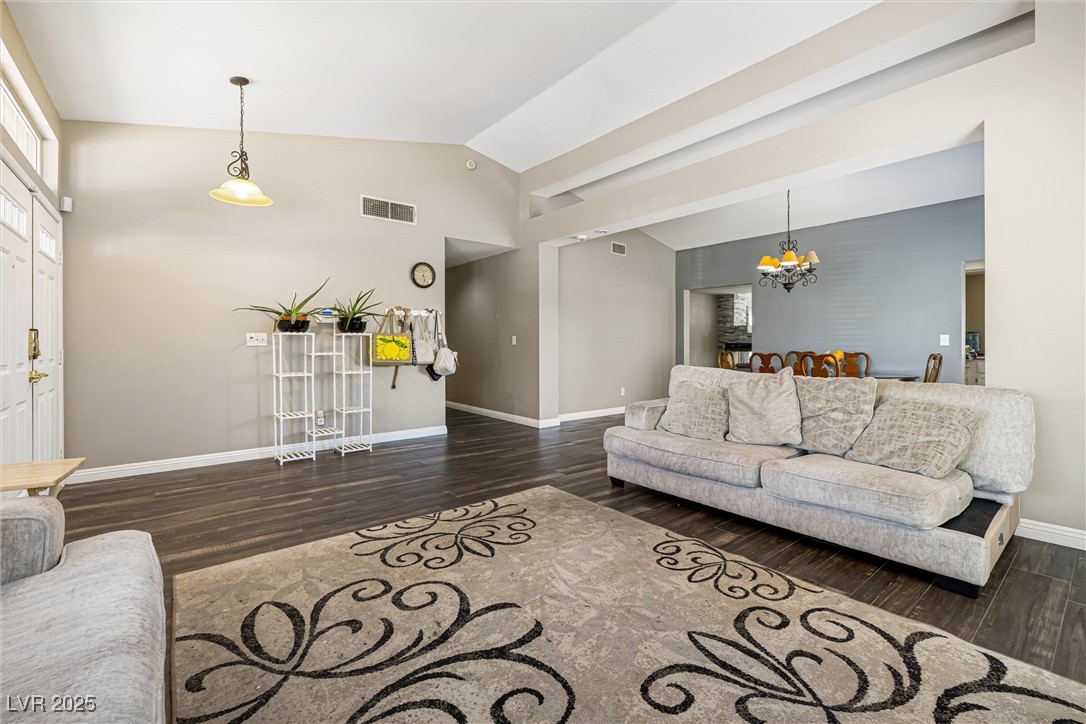 5912 Hollowridge Road