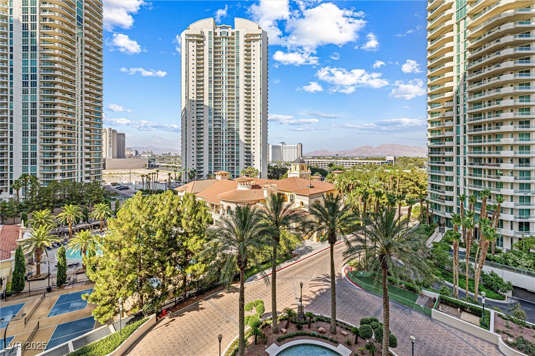 2877 Paradise Road 702