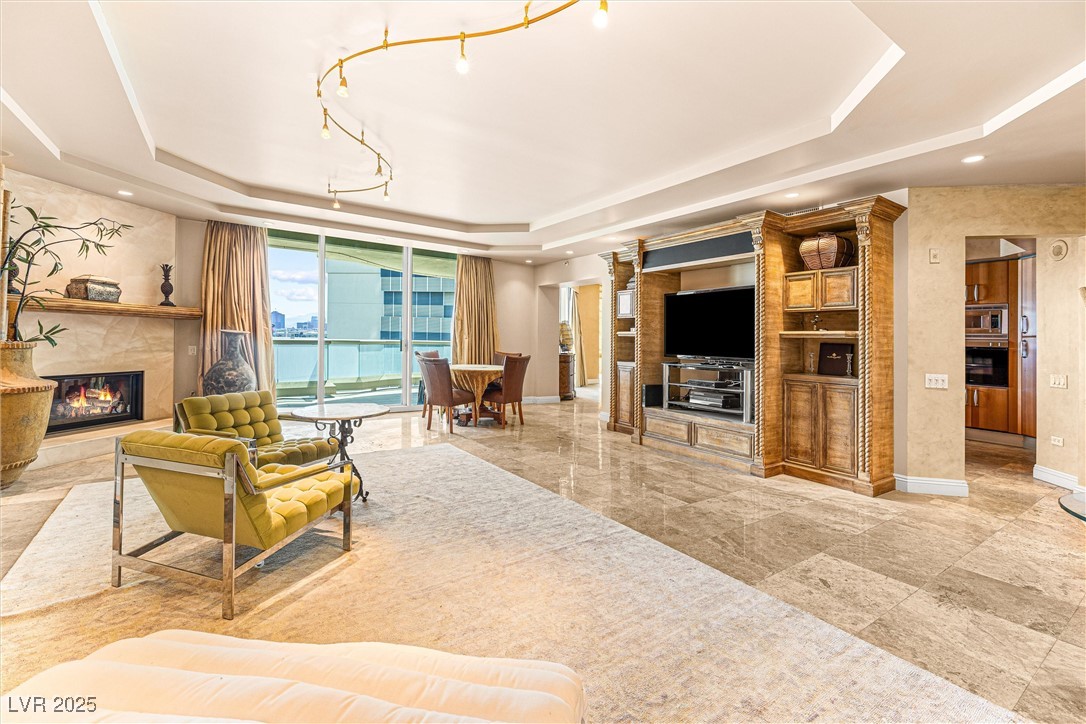 2877 Paradise Road 702