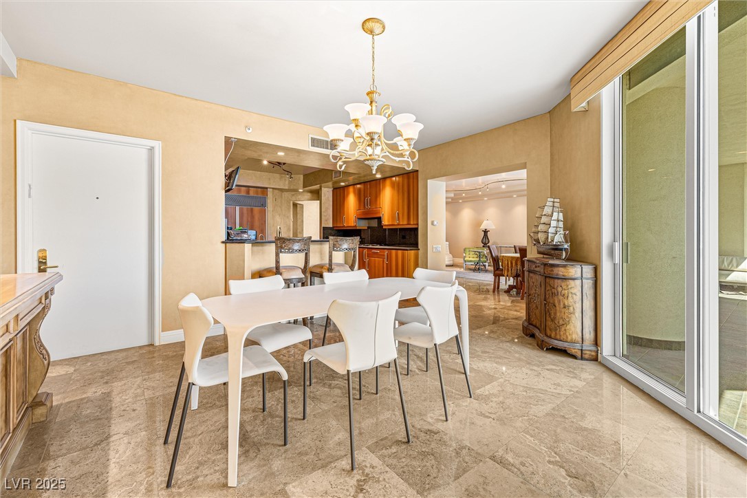 2877 Paradise Road 702