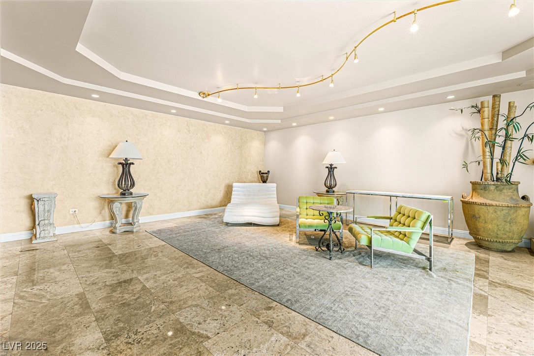 2877 Paradise Road 702