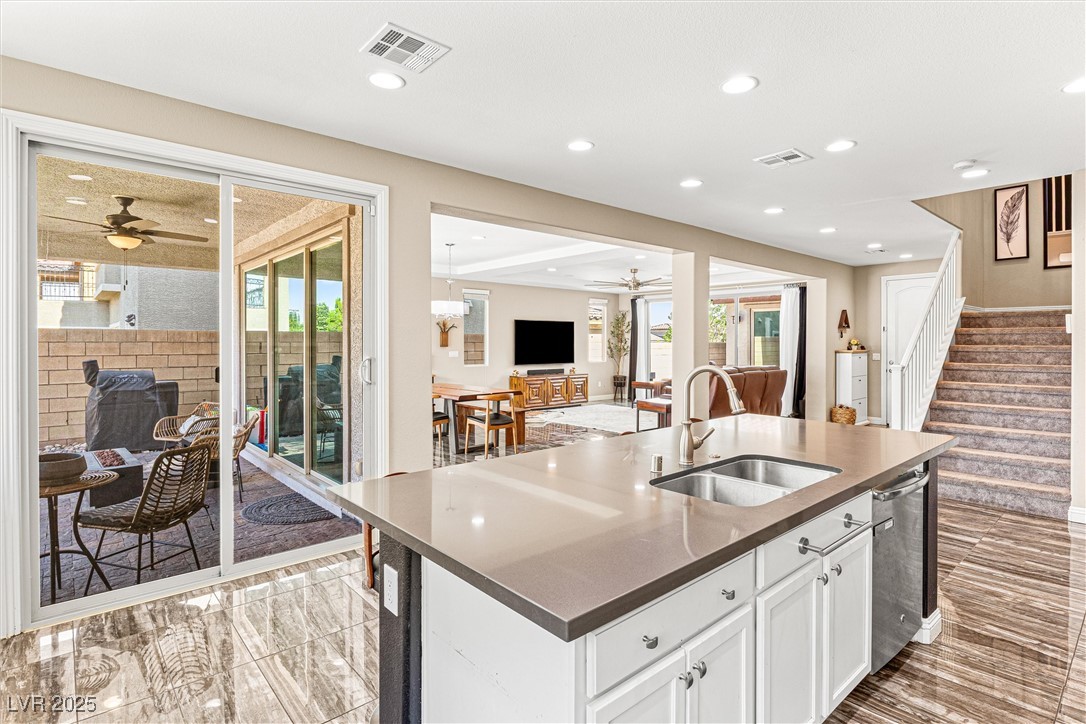 9936 Bighorn Bellows Avenue