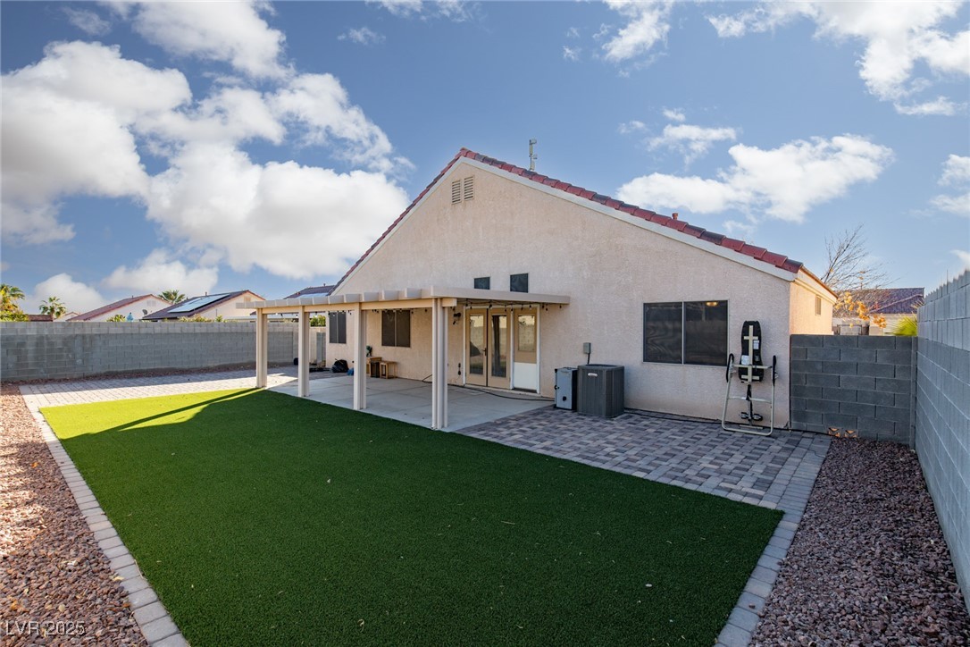 2610 Gardenia Flower Avenue