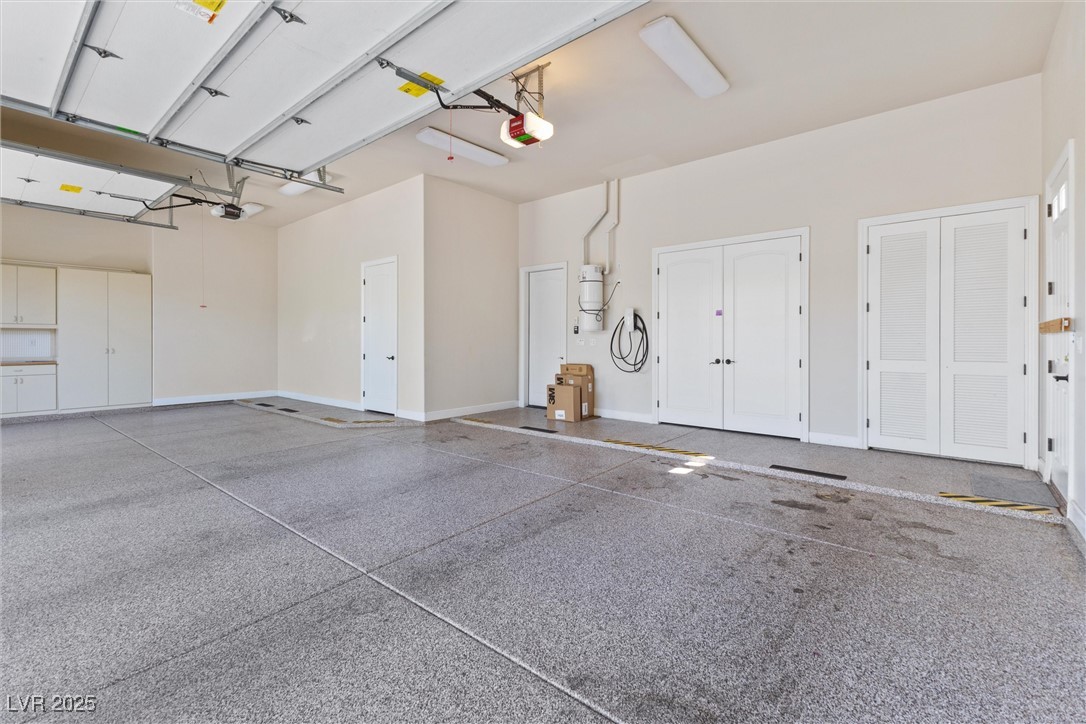 10117 Edgecliff Lane