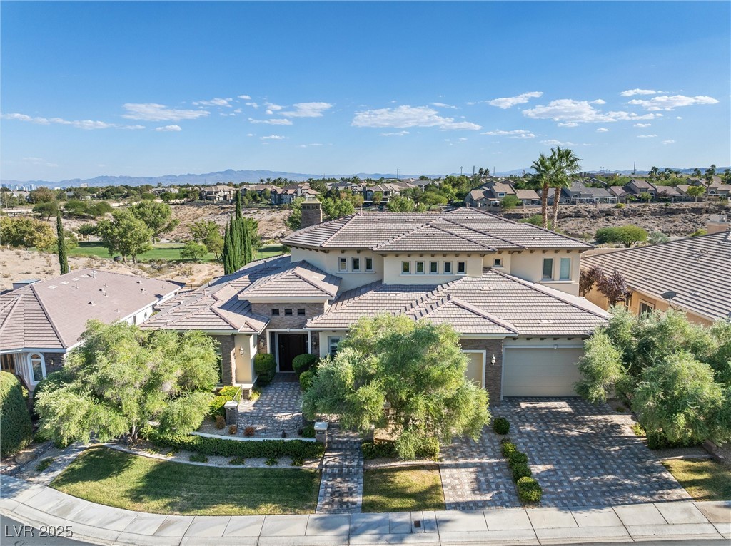 10117 Edgecliff Lane