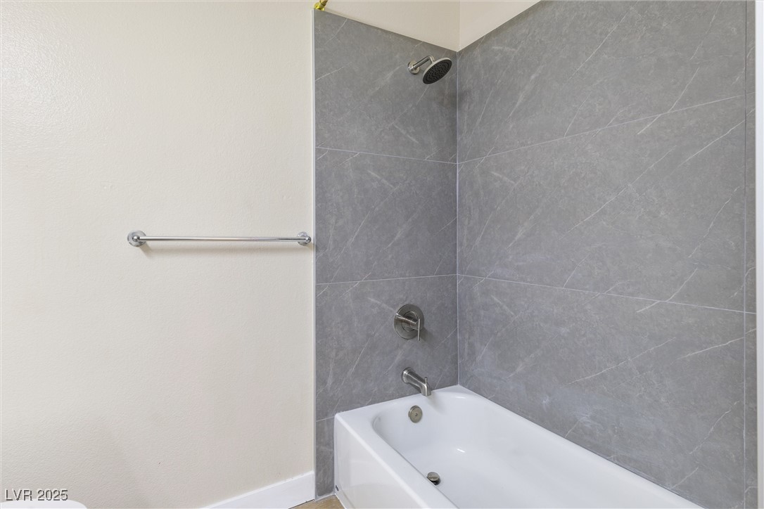 1725 Pacific Breeze Drive