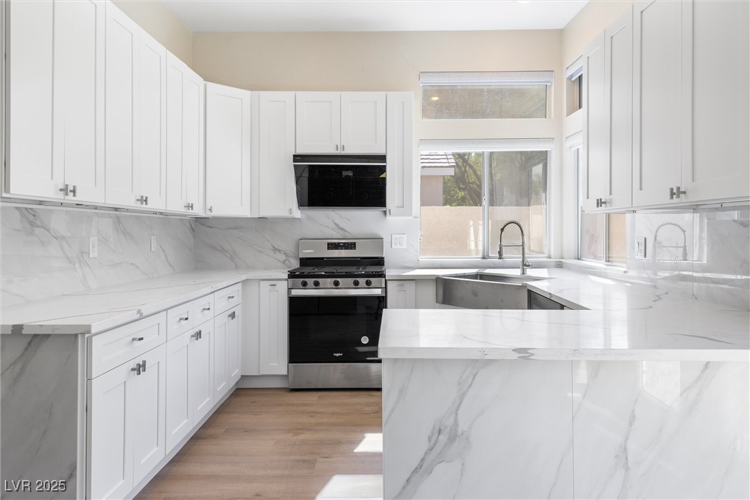 1725 Pacific Breeze Drive