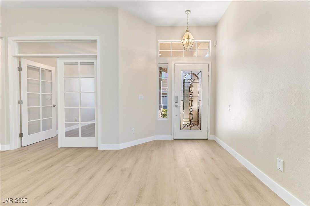 1725 Pacific Breeze Drive