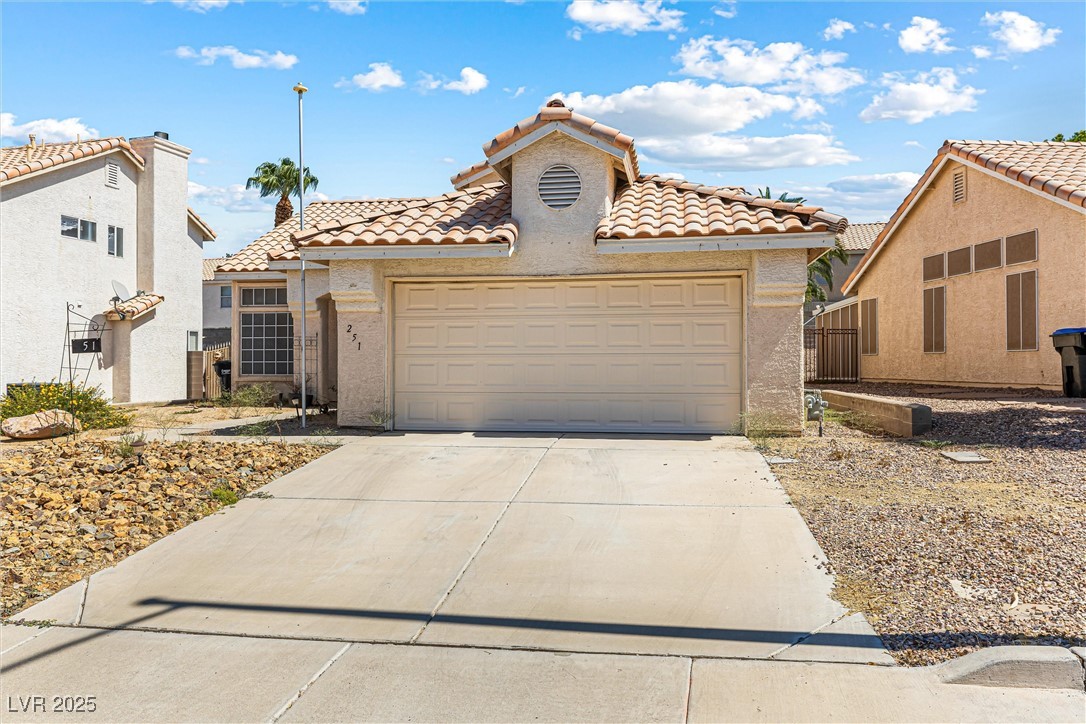 251 Mariposa Way