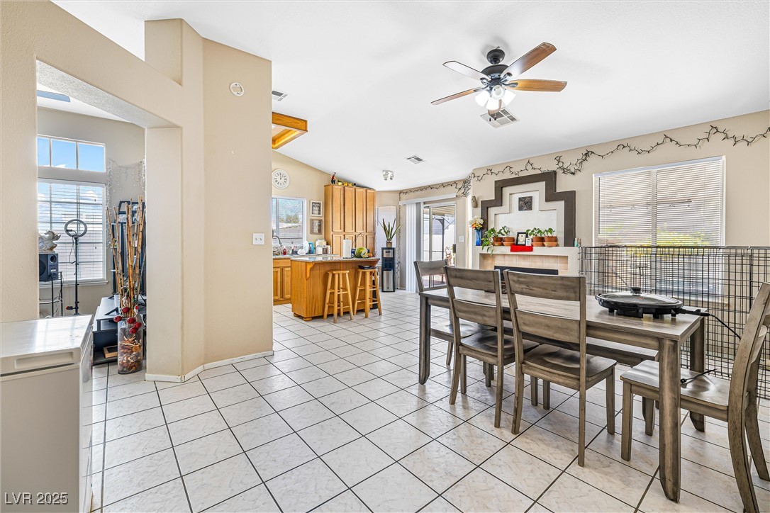 251 Mariposa Way