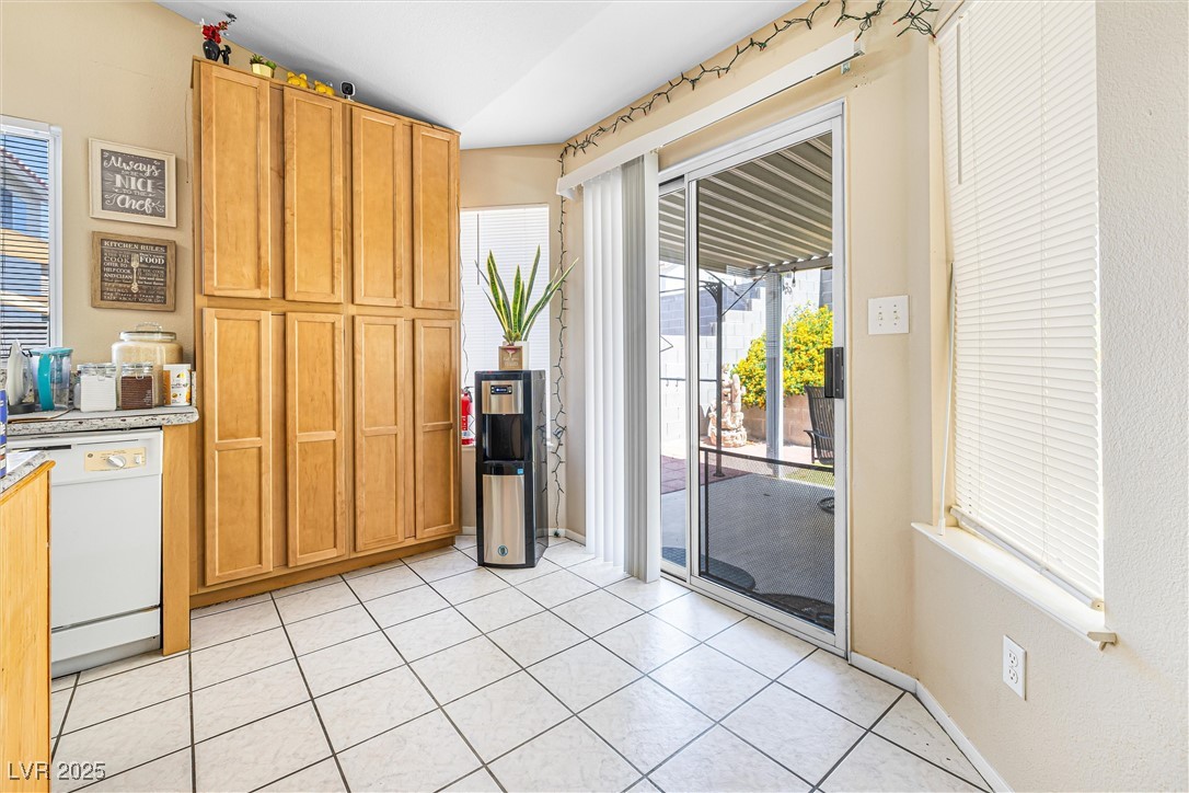 251 Mariposa Way