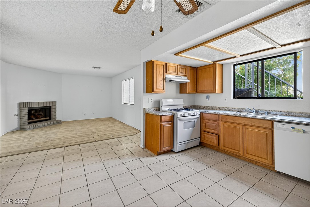 6747 West Charleston Boulevard 2