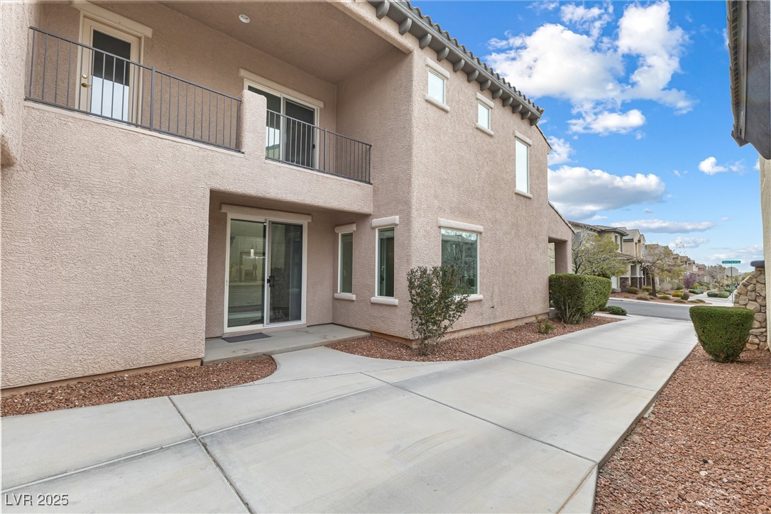 2231 Desert Prairie Street