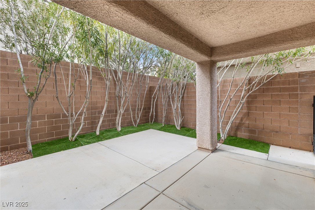 2231 Desert Prairie Street