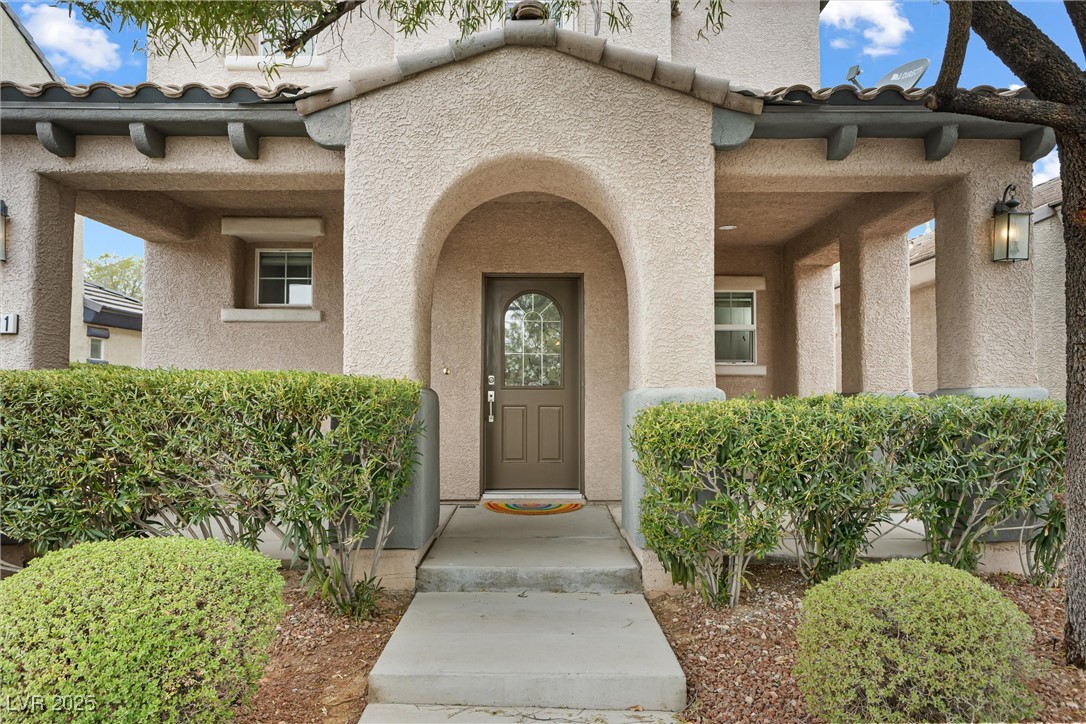 2231 Desert Prairie Street