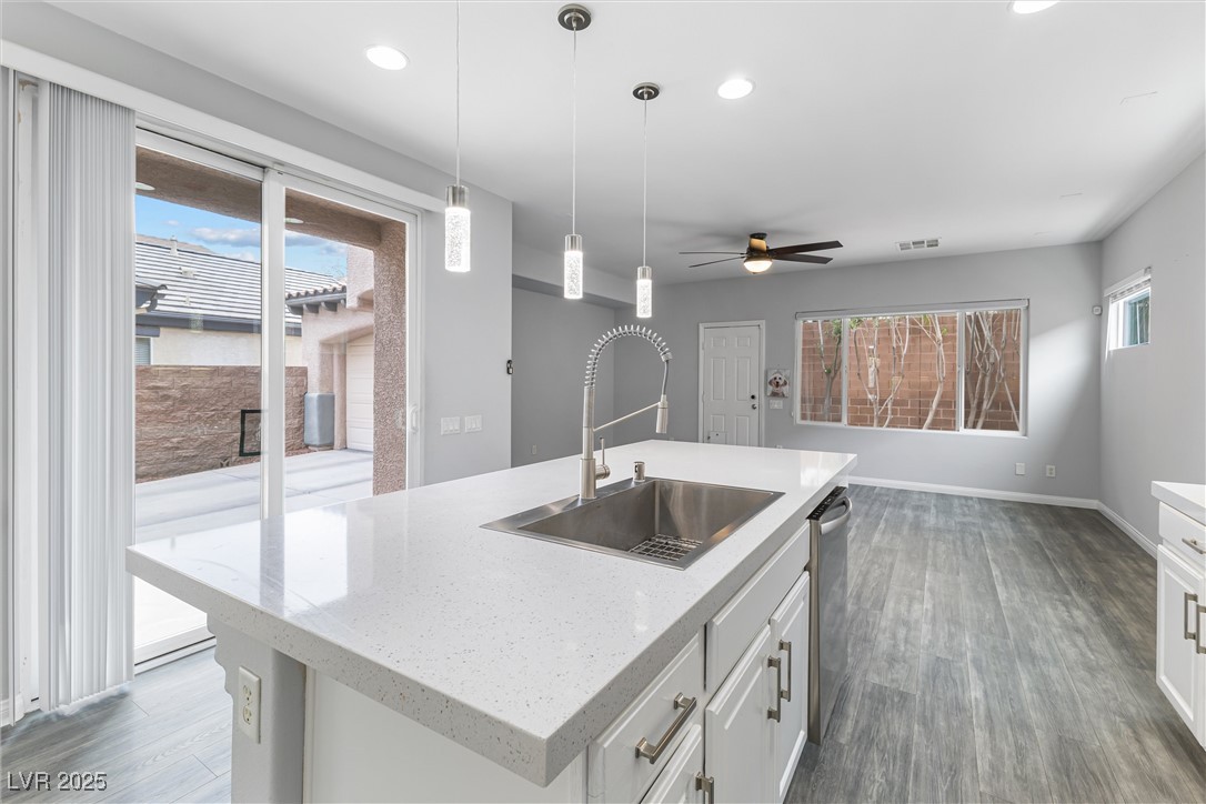 2231 Desert Prairie Street