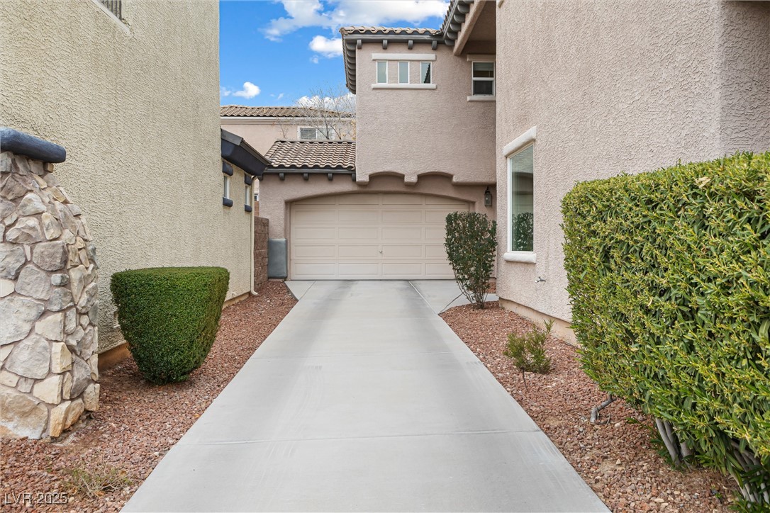 2231 Desert Prairie Street