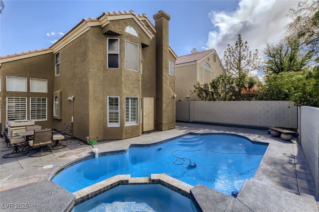 7916 Hilliard Avenue