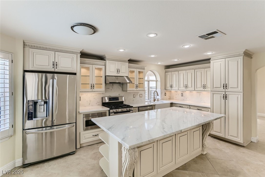 7916 Hilliard Avenue