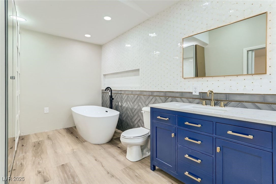 7916 Hilliard Avenue