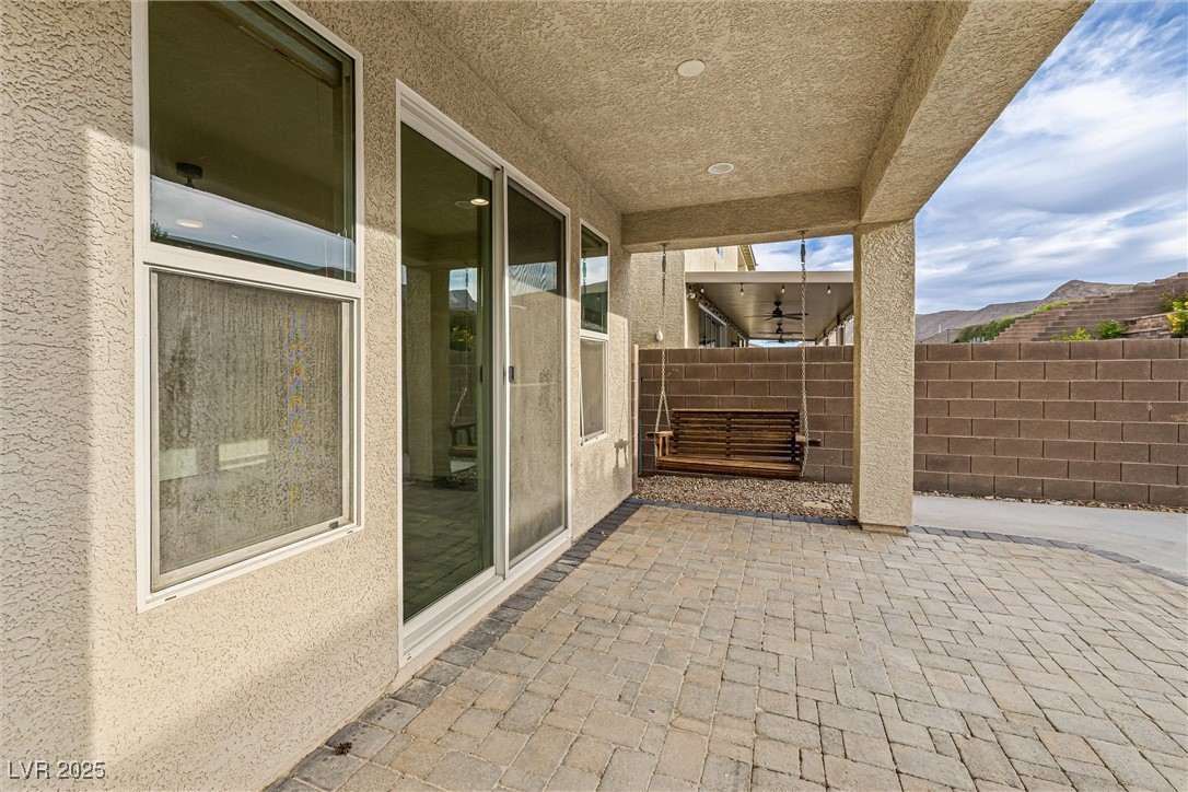 4631 Amazing View Street