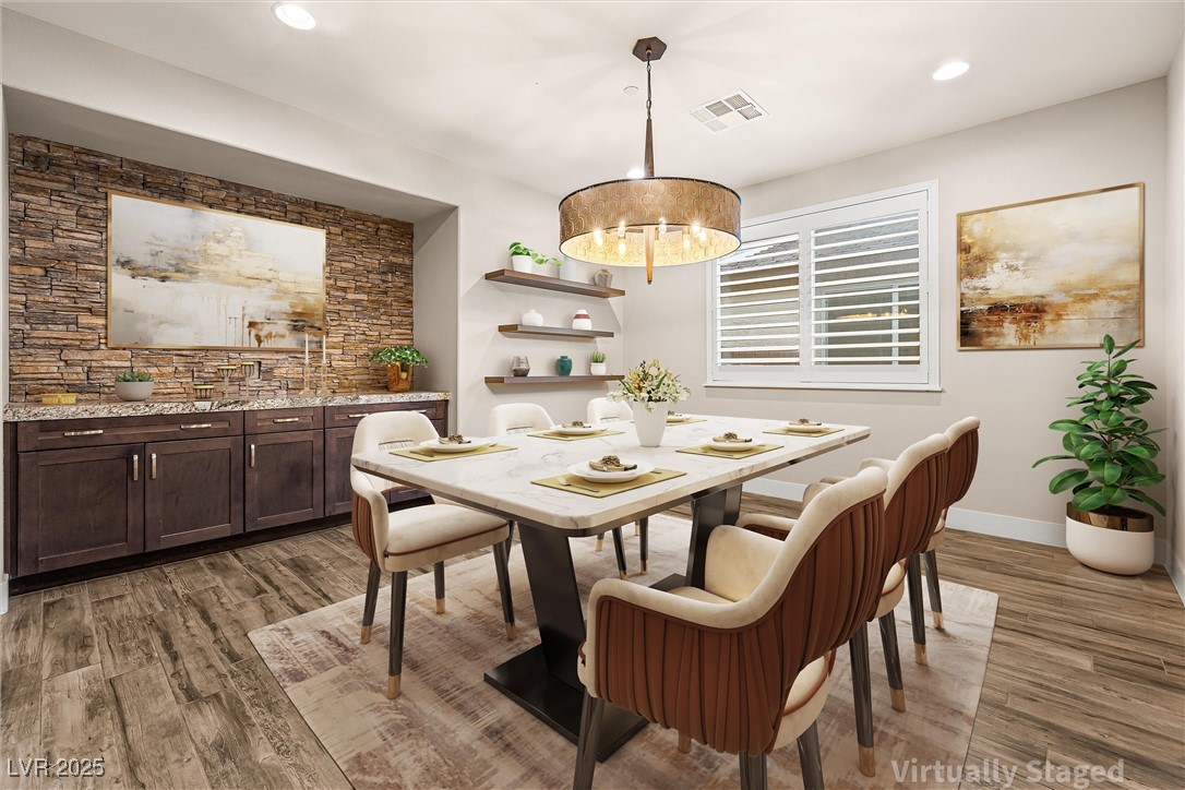 4631 Amazing View Street