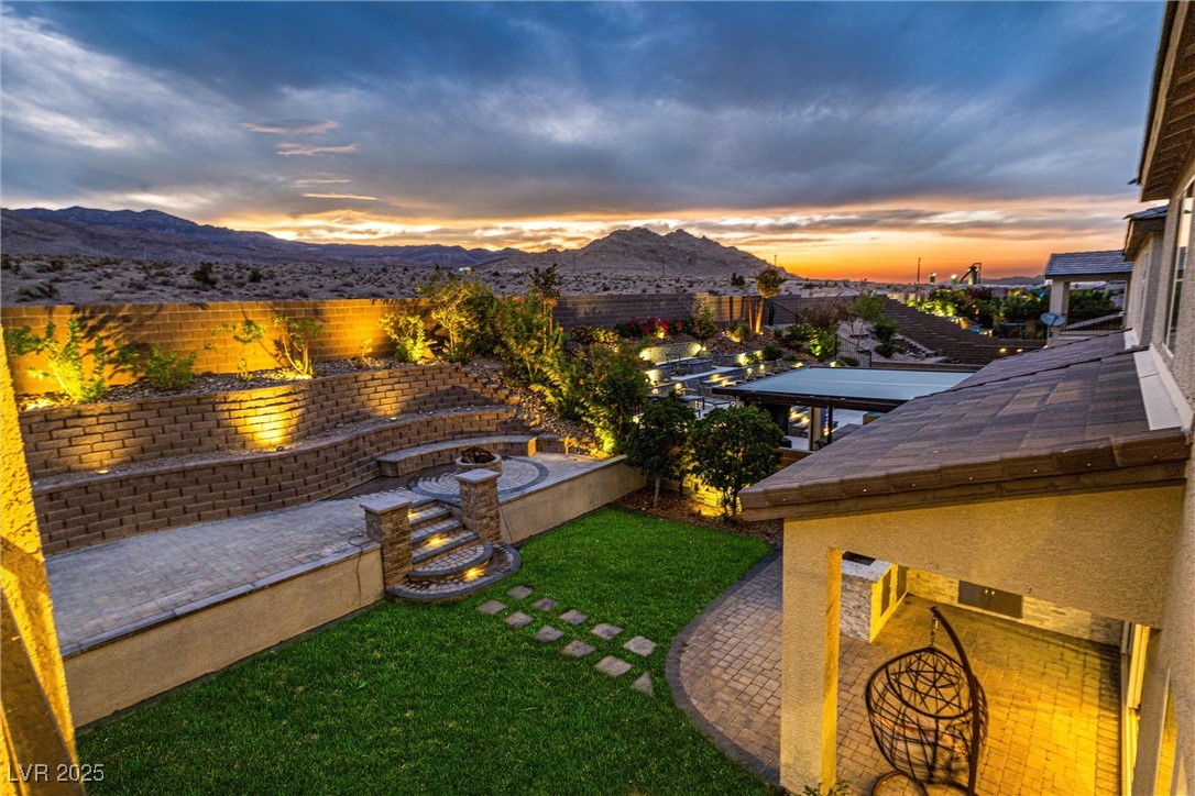 4631 Amazing View Street