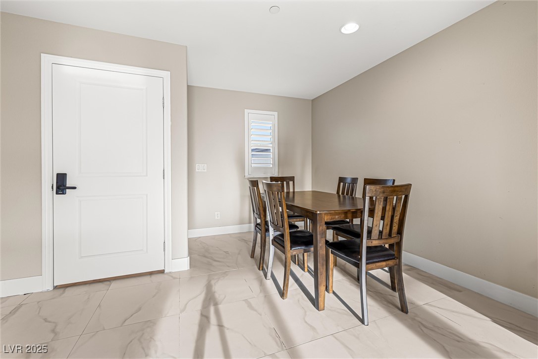 4631 Amazing View Street