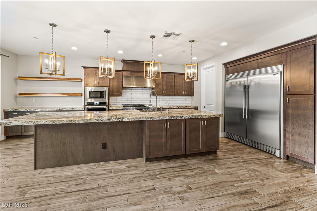 4631 Amazing View Street