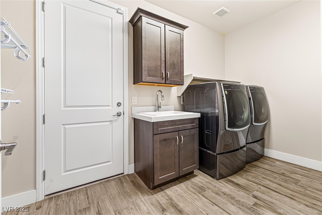 4631 Amazing View Street