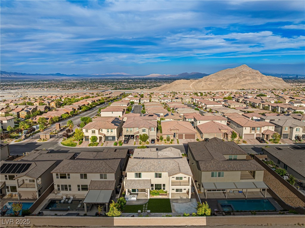 4631 Amazing View Street