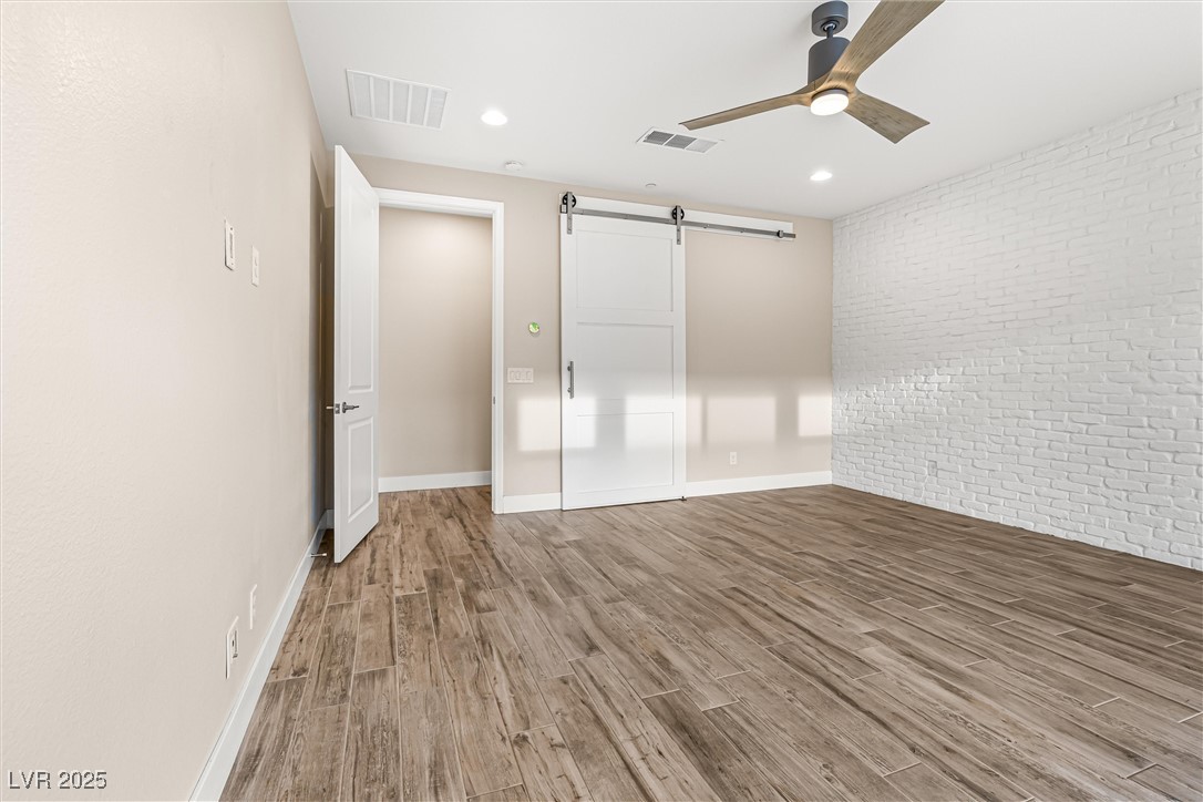 4631 Amazing View Street