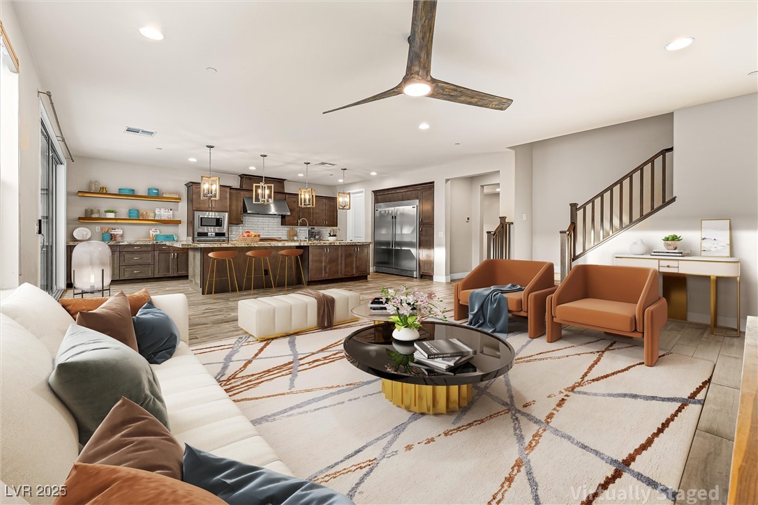 4631 Amazing View Street