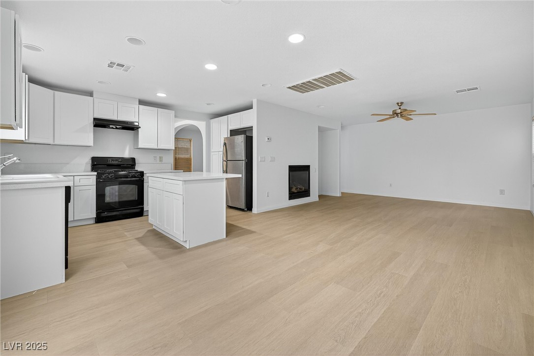 9099 Iron Cactus Avenue