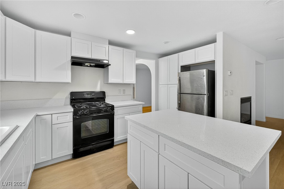 9099 Iron Cactus Avenue