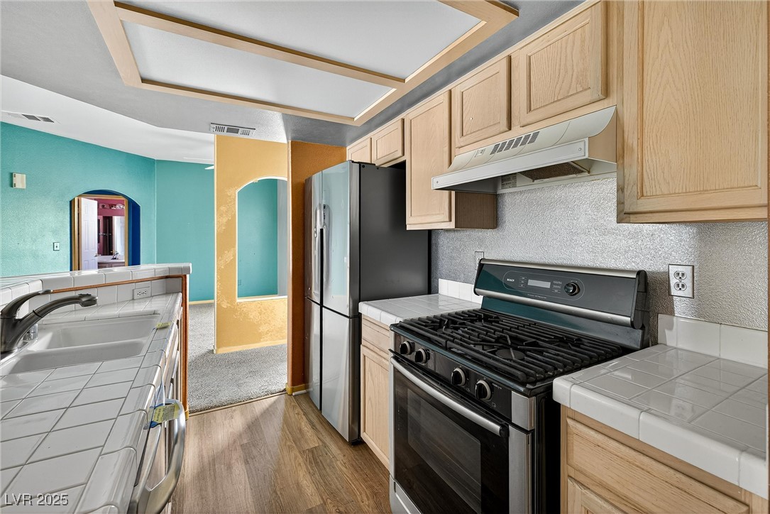 6821 Santa Isabel Avenue 201