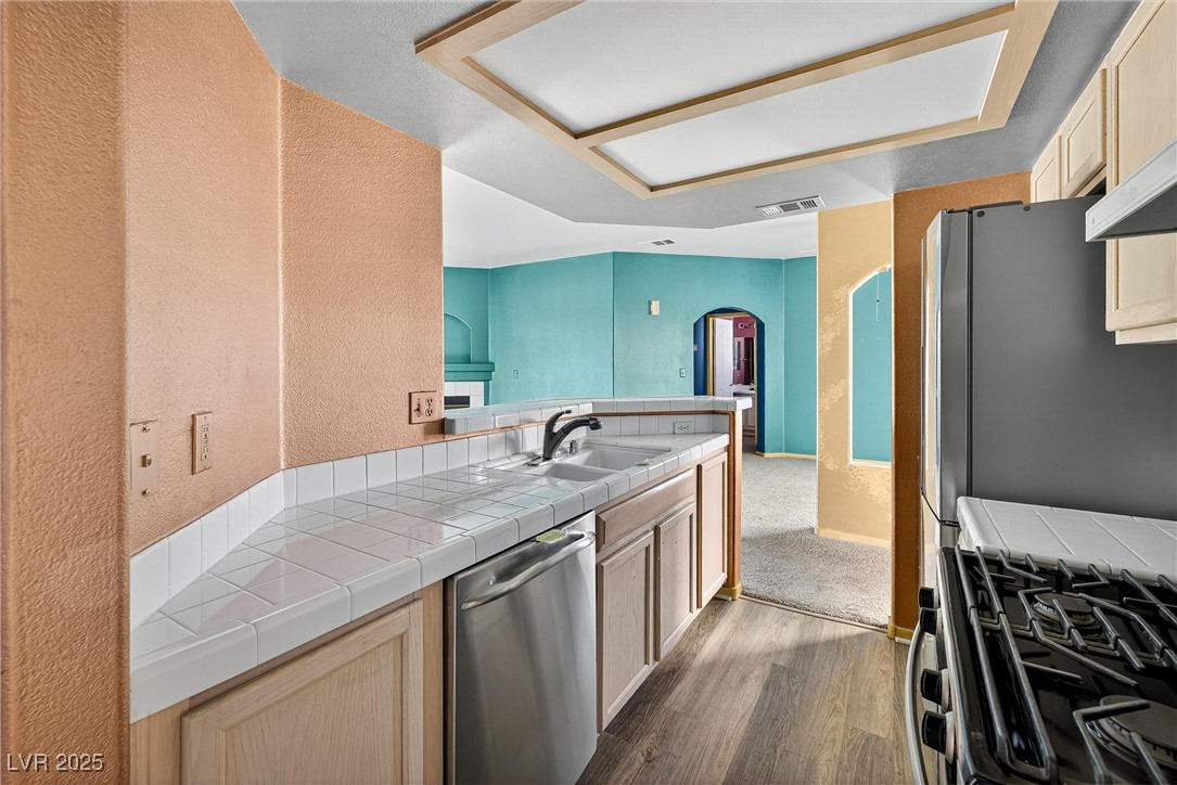 6821 Santa Isabel Avenue 201