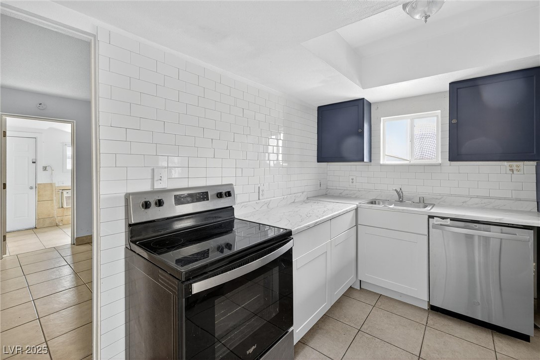 1422 North Jones Boulevard