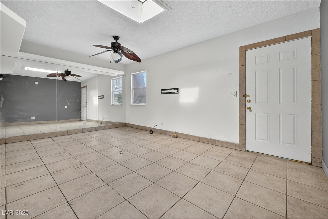 1422 North Jones Boulevard